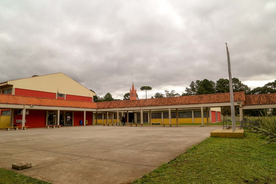 Escolas estaduais devem regularizar situação de imóveis