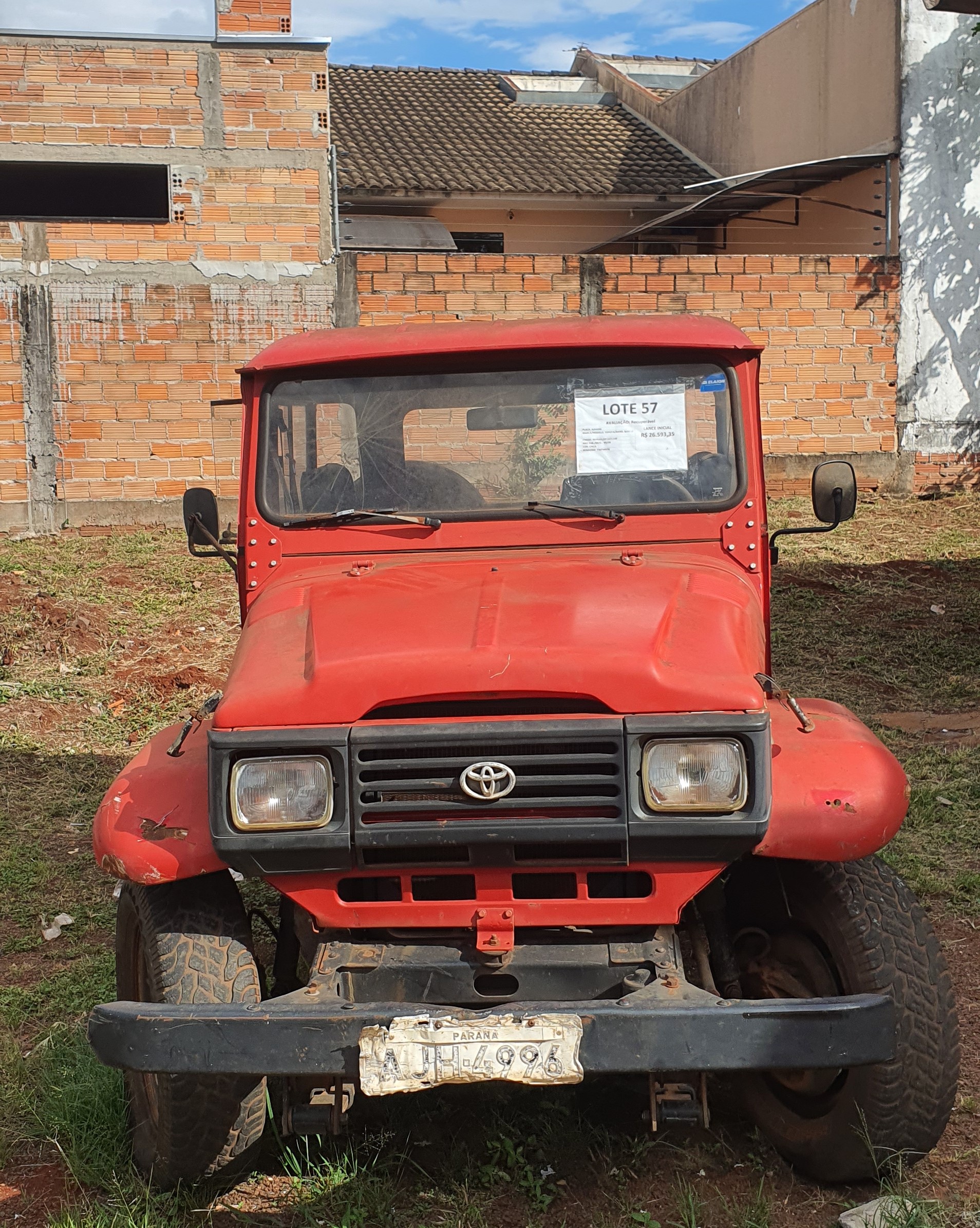 Governo do Paraná realiza leilão de veículos em Cascavel; visitação começa nesta semana.