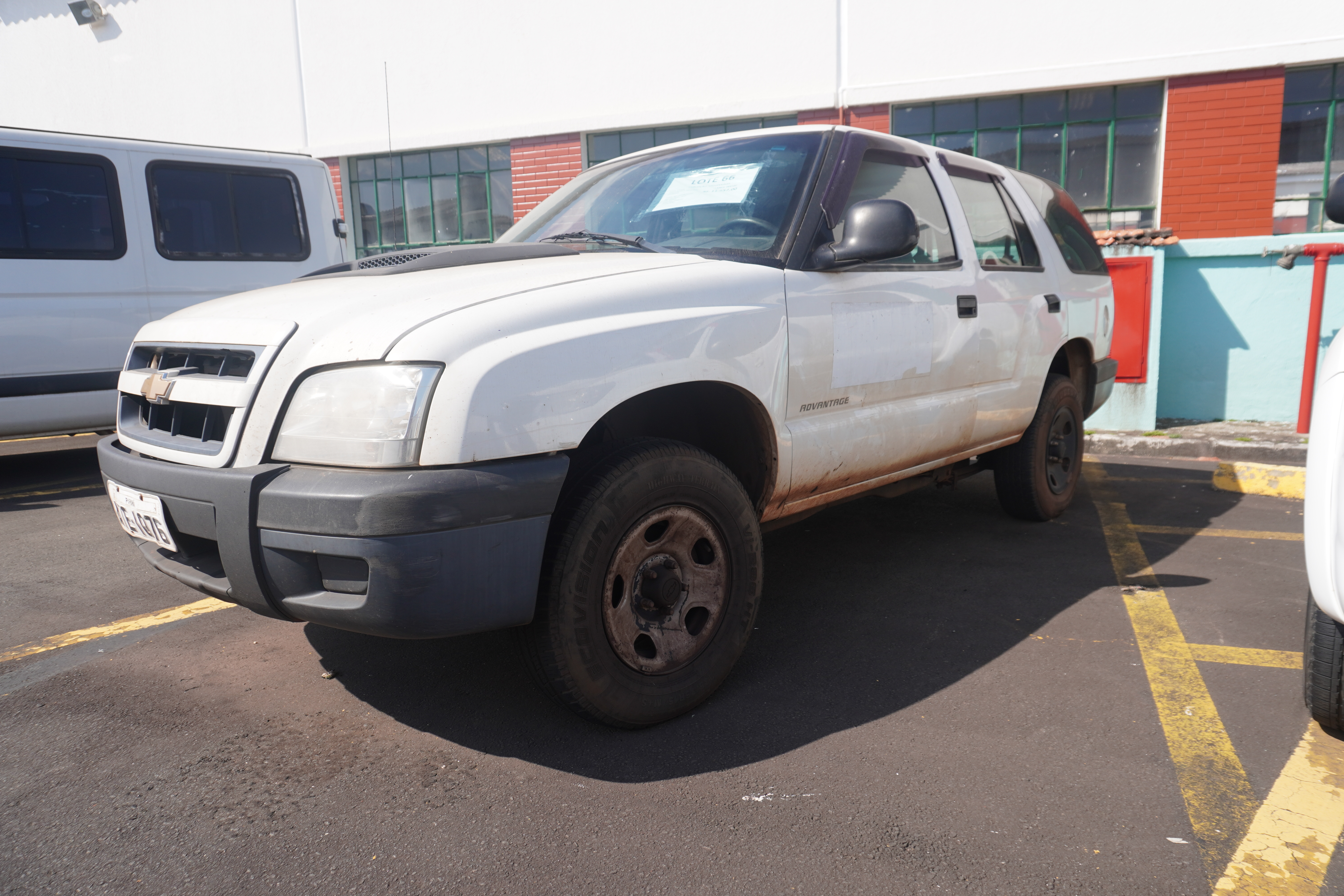 Veículos do Governo do Paraná em leilão