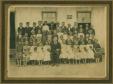 Registro histórico numa sala de aula no Estado do Paraná, com a presença do professores e alunos Poloneses.