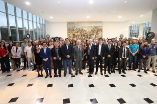 secretarios e vice governador com novos servidores 