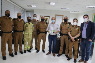 Durante a reunião foram tratados assuntos relacionados à locação de viaturas para o policiamento ostensivo, a terceirização de serviços administrativos e sobre o andamento do concurso público para a contratação de 2,4 mil novos soldados para a PM e para o Corpo de Bombeiros. 