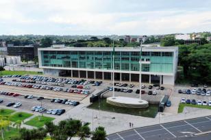 Estado nomeia 211 novos servidores para o Quadro Próprio do Poder Executivo. Na foto, Palácio Iguaçu
