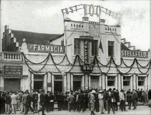 Farmácia Stellfeld, na Praça Tiradentes - domínio público.