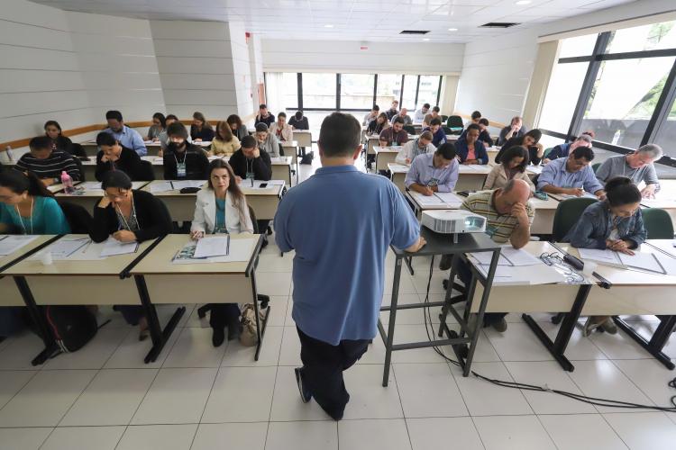 Novos servidores começam a ser capacitados pelo Estado