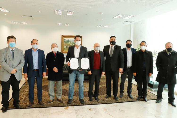 O Governo do Estado assinou nesta terça-feira (22) um termo de cooperação técnica