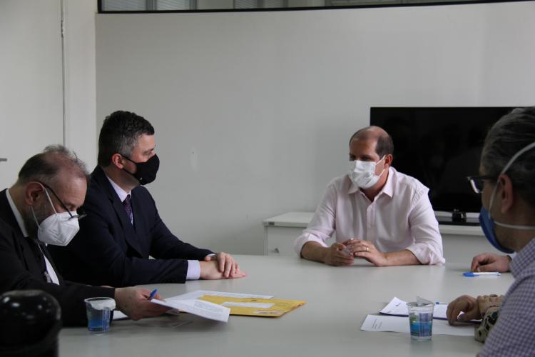 No caso do Paraná, o interesse é a integração entre o Cadastro Unificado de Fornecedores do Estado do Paraná (CAUFPR) e o sistema com as certidões emitidas pela Receita Federal, de forma automática.