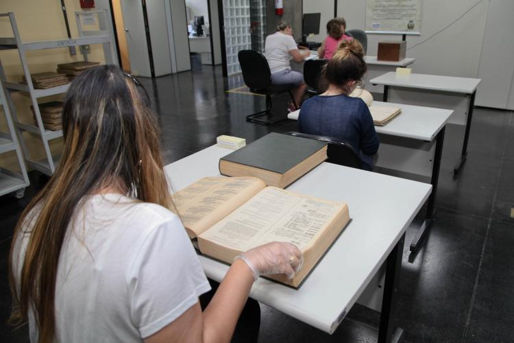 Projeto “Documento do Mês” foi criado para divulgar pesquisas importantes que ajudam a contar a história do Paraná e, em alguns casos, do Brasil. A consulta pode ser feita de forma remota ou presencialmente. Neste caso, é necessário agendar a visita por e-mail.