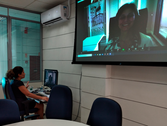 Vídeo chamada entre Escola de Gestão e PGE