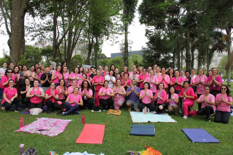 Aulão de yoga promove conscientização sobre autocuidado entre servidoras do estado