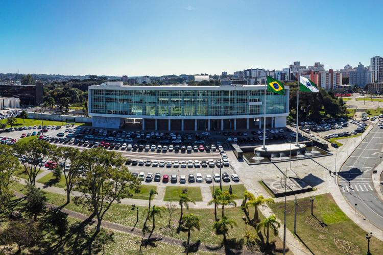 Governo do Paraná divulga resultado de concurso para Quadro Próprio
