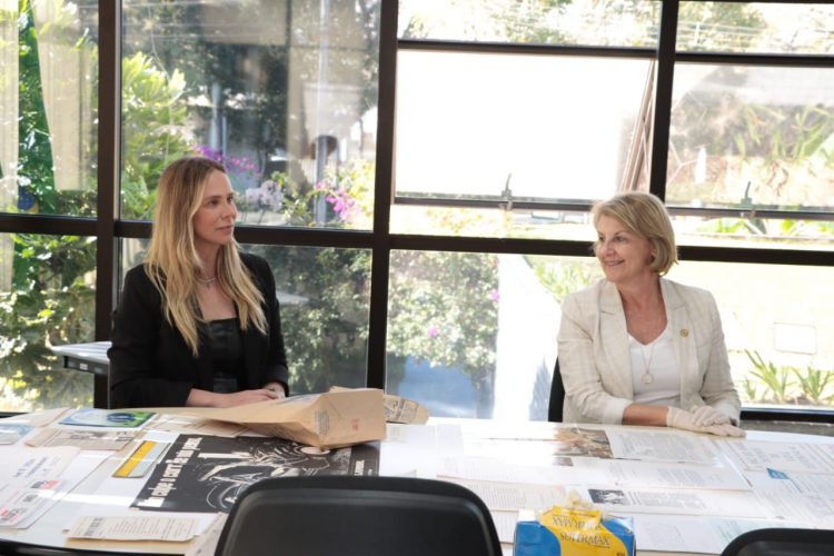 Deputada Márcia Huçulak visita Arquivo Público do Paraná