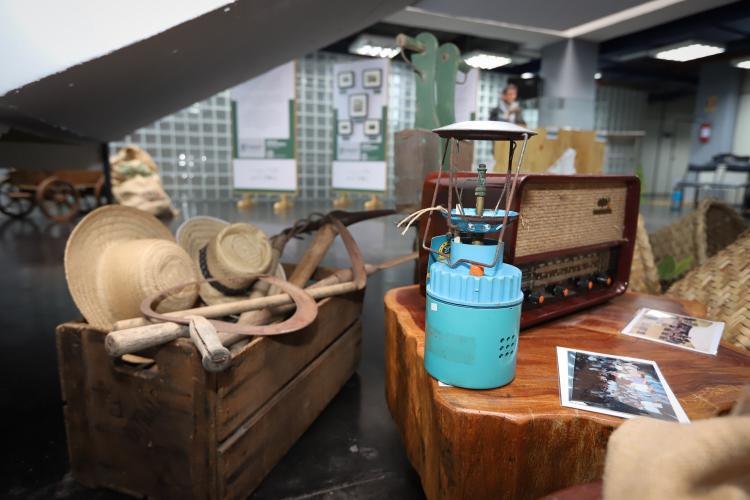 Exposição "Campo em Desenvolvimento: 80 anos da Secretaria da Agricultura e do Abastecimento do Paraná".