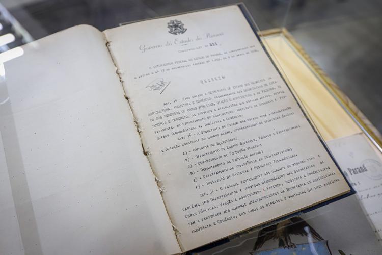 Decreto-Lei n.º 757, de 19 de setembro de 1944 que cria a Secretaria da Agricultura.
