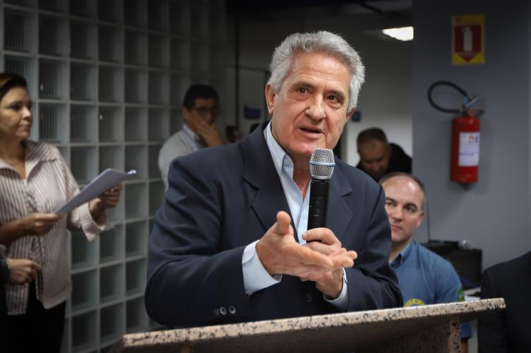 Eugênio Stefanelo, o mais antigo secretário presente no evento (1981-1983) destacou os ciclos da erva-mate, madeira e café, além dos avanços em mecanização, diversificação e tecnificação após a geada de 1975, ressaltando o papel resiliente e inovador da agricultura no estado.