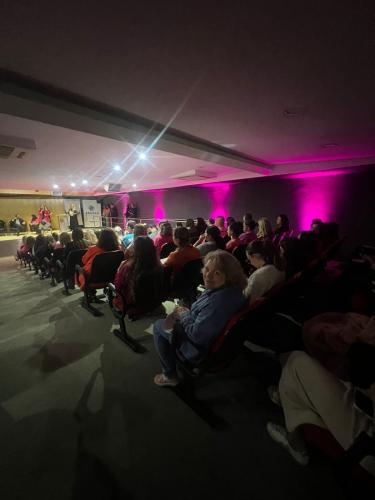 evento do Outubro Rosa, que ocorreu ontem, dia 21 de outubro, no Palácio das Araucárias.