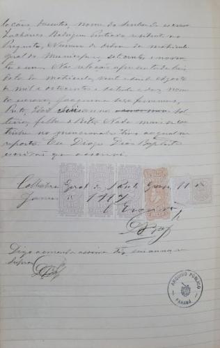 Autor/cargo Tobias de Almeida e Silva, suplicante. Destinatário/cargo José Gonçalves dos Santos Sobrinho, Coletor das Rendas Gerais de Ponta Grossa Ref. Solicita certidão de matrícula de sua escrava Joaquina, herdada pelo inventário de Zacharias Rodrigues Penteado; constam certidões comprovando tal herança. Local Ponta Grossa. Referencia AP 0779, vol. 12, págs. 301 e 304/305