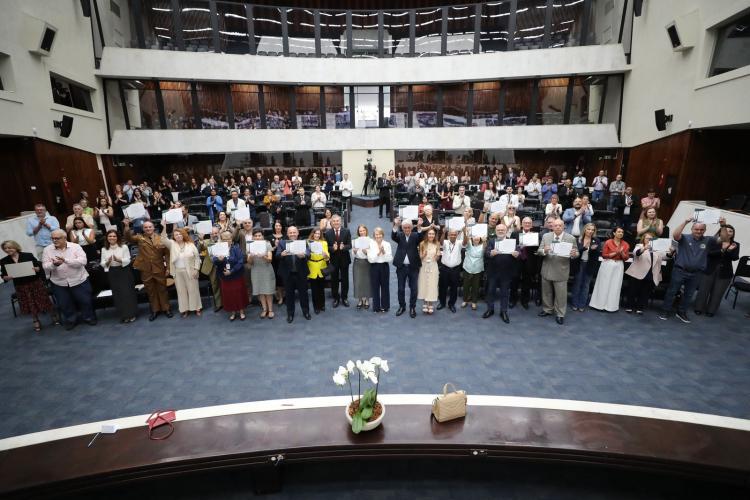 Assembleia Legislativa do Paraná Celebra os 170 Anos do Arquivo Público do Paraná