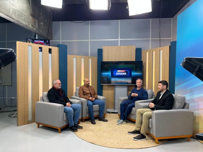 Participação do Arquivo Público do Paraná em programa especial sobre os 45 anos da visita do Papa João Paulo II a Curitiba