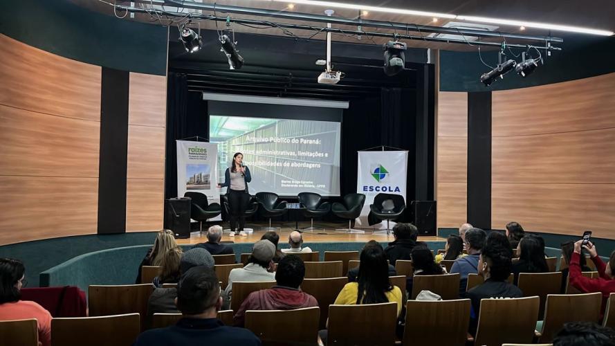 Arquivos públicos em debate: mesa-redonda marca os 170 anos do Arquivo Público do Paraná