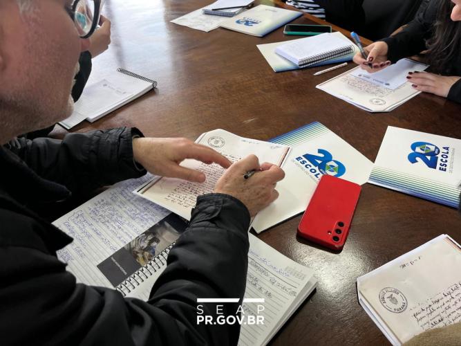 Arquivo Público do Paraná promove minicurso de Paleografia com foco na leitura e interpretação de documentos históricos