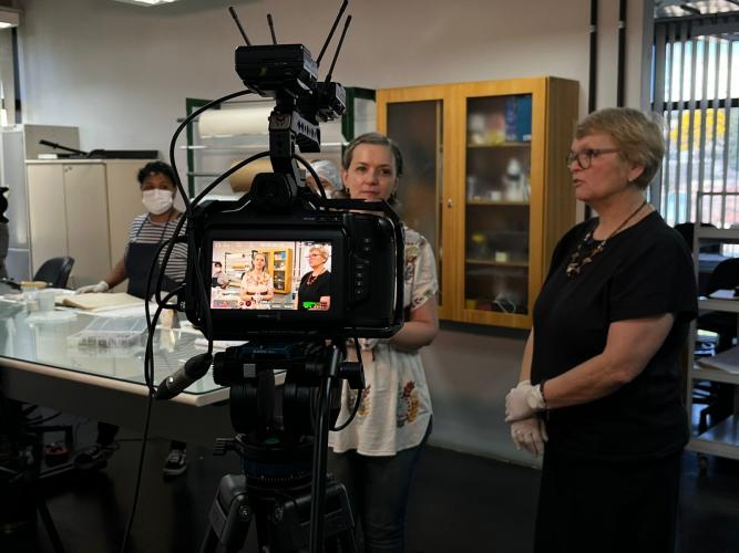 Arquivo Público do Paraná Recebe Gravação de Aula da Uninter para a Disciplina "Línguas e Sociedade em Campo"