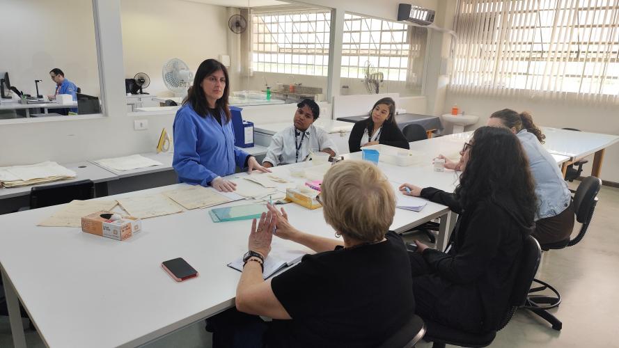 Visita Técnica ao Arquivo Público Municipal de Curitiba fortalece parcerias na área da preservação documental