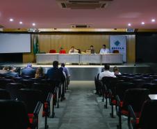 Licitação das Centrais de Atendimento ao Cidadão do Paraná