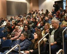 Pergunta de membro do público em lançamento do eProtocolo