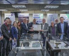 Arquivo Público do Paraná inaugura exposição sobre cooperativismo