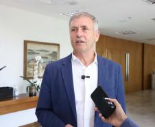 Estado vai pagar 13º salário integral em 5 de dezembro