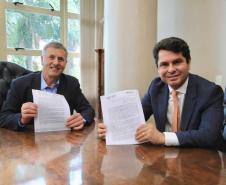 Estado e ALEP firmam cooperação técnica para otimizar compras públicas