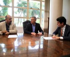 Estado e ALEP firmam cooperação técnica para otimizar compras públicas