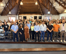 Reunião para lançamento do Programa Integra Paraná para Curitiba, RMC e litoral do estado.