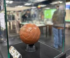 Exposição sobre futebol paranaense é inaugurada no Arquivo Público