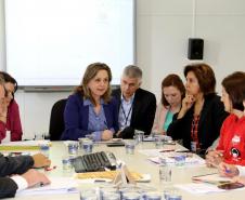A secretária da Administração e da Previdência, Dinorah Botto Portugal Nogara, presidiu reunião com os representantes dos sindicatos de servidores públicos