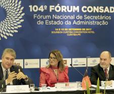 Abertura do 104º CONSAD - Fórum Nacional de Secretários de Estado da Administração, com palestra do secretário de Estado da Fazenda, Mauro Ricardo Costa, com a coordenação dos trabalhos do secretário de Estado da Administração do Paraná, Fernando Ghignone. Curitiba, 14/09/2017.