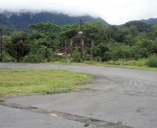 Lote 8 - Guaratuba - PR: área rural com área de 21.514,04m², sem benfeitorias, situado na BR-376, S/N, Pedra Branca.