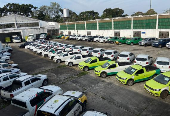 Governo do Paraná arrecada R$ 3,7 milhões com leilão de veículos oficiais