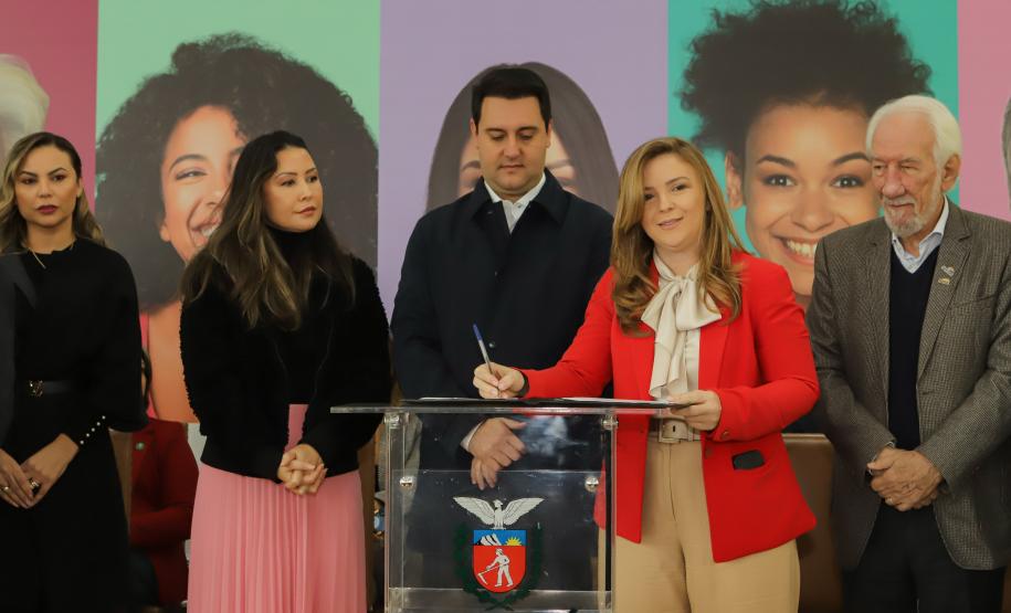 Noticia - Caravana Paraná Unido Pelas Mulheres