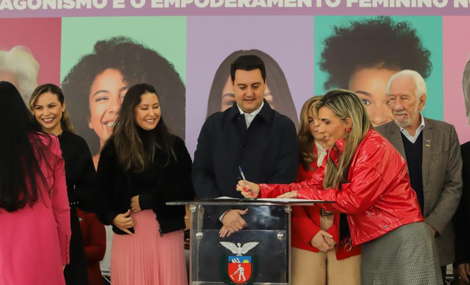 Noticia - Caravana Paraná Unido Pelas Mulheres