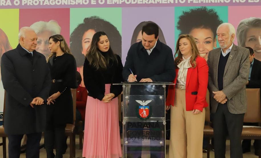 Noticia - Caravana Paraná Unido Pelas Mulheres