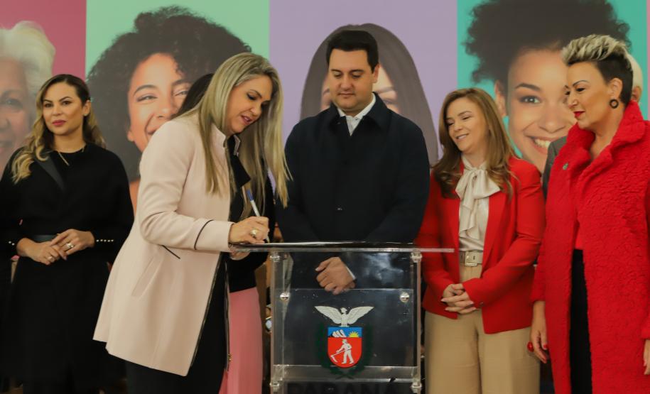 Noticia - Caravana Paraná Unido Pelas Mulheres