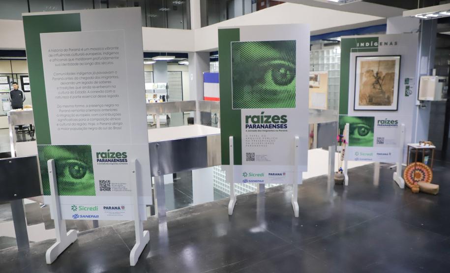 Raízes: jornada dos imigrantes é retratada em exposição no Arquivo Público do Paraná