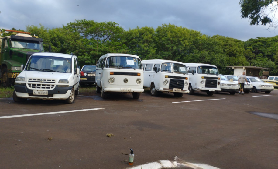 Governo do Paraná abre edital para leilão de veículos inservíveis e sucatas