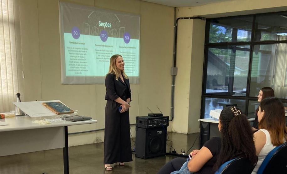 A diretora do Arquivo Público do Paraná, Kassia Cavalari Basso, afirmou: "Essas visitas técnicas são fundamentais para que os alunos compreendam, na prática, a importância da gestão documental e da preservação da memória. O Arquivo Público é uma referência nesse campo, e estamos sempre abertos a contribuir para a formação dos futuros profissionais."