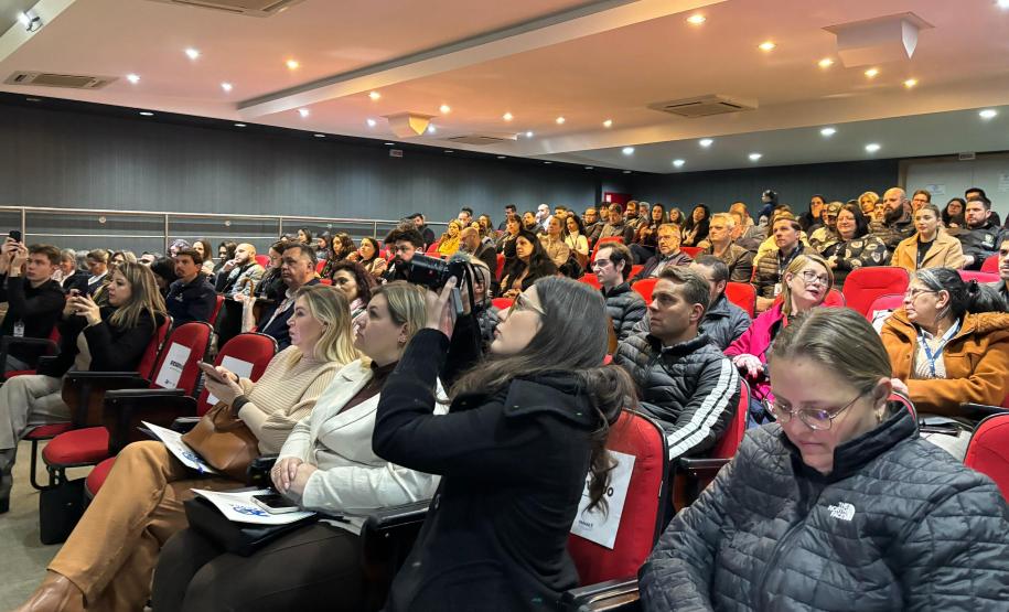 Capacitação sobre o uso de IA abertura