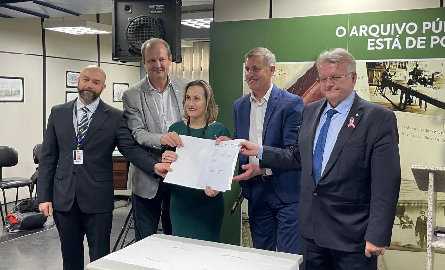 Exposição Arquivo Público e TRE-PR