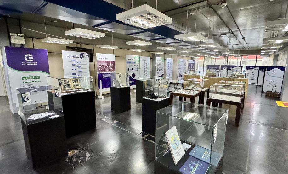 Cooperativismo é tema de exposição no Arquivo Público