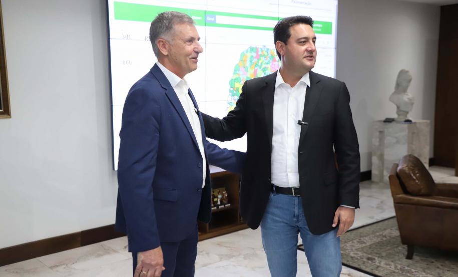 Estado vai pagar 13º salário integral em 5 de dezembro